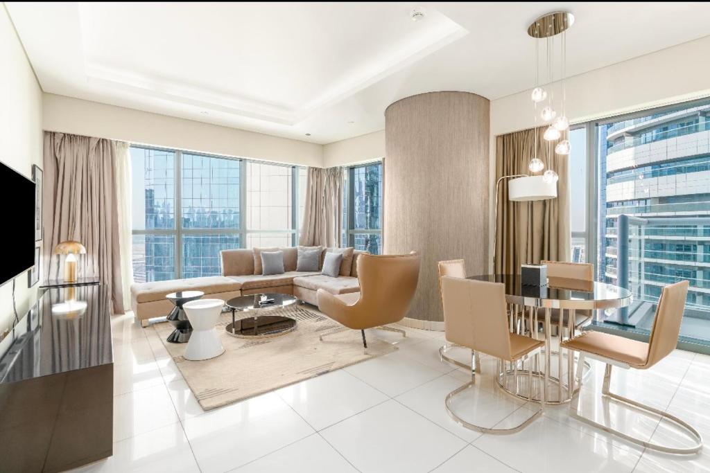 How to Secure UAE 10-Year Residency via Real Estate