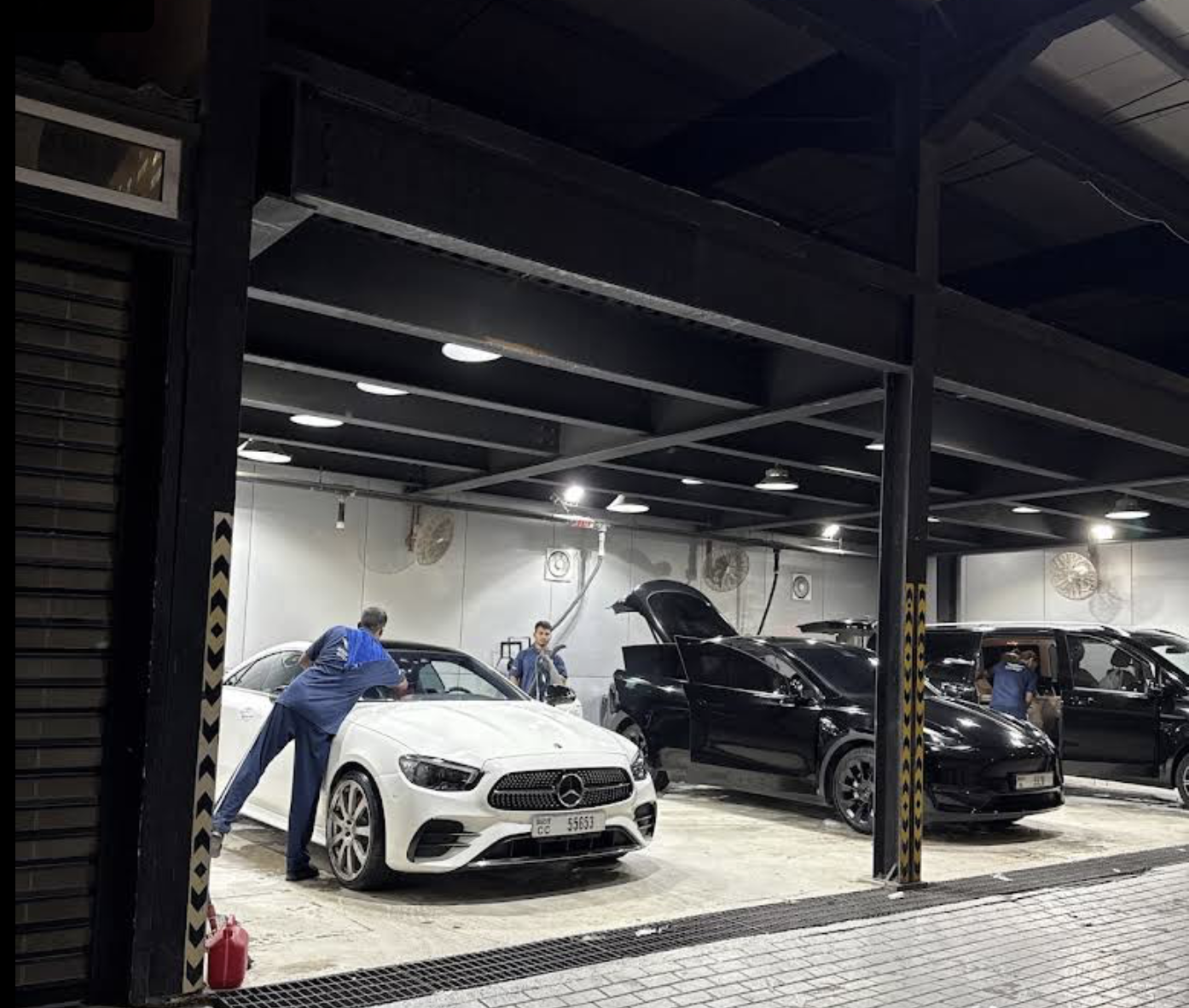 Fully Operational Car Service & Washing Centre for Sale in Al Quoz 3